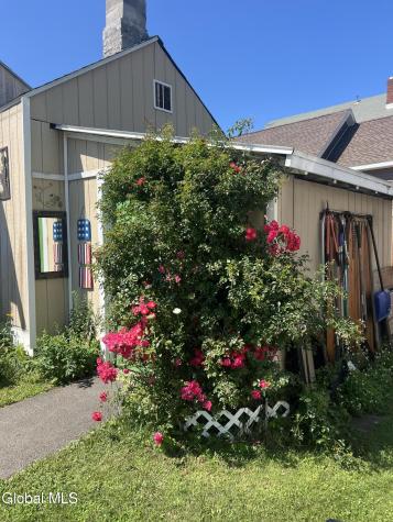 854 5th Avenue Troy NY 12182