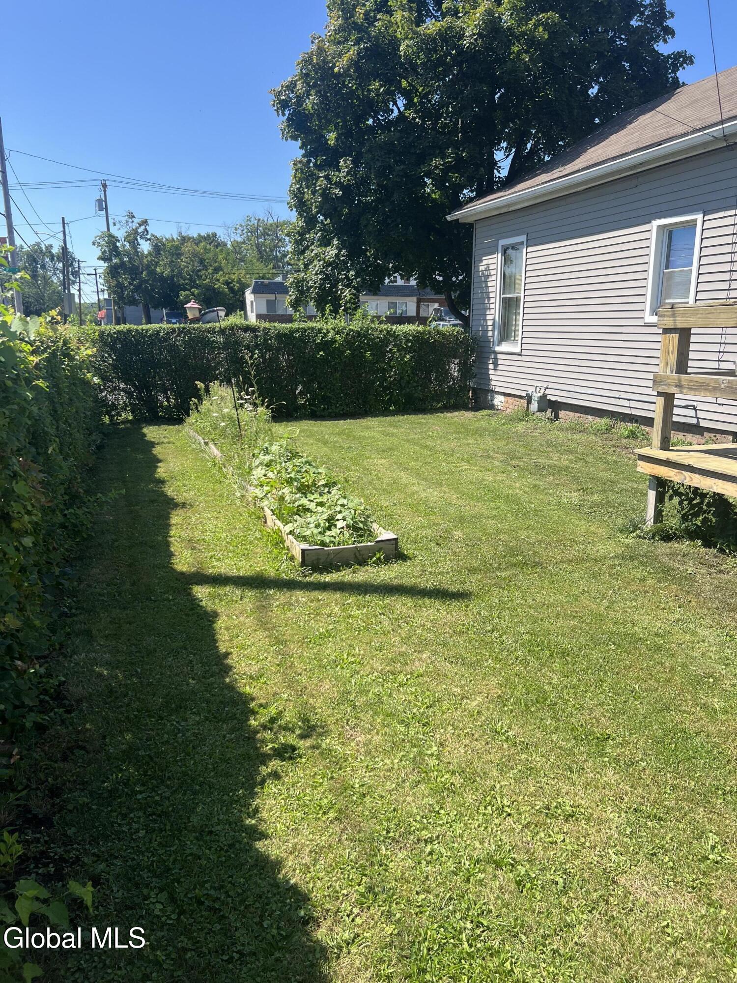 854 5th Avenue Troy NY 12182