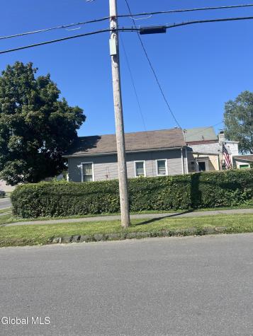 854 5th Avenue Troy NY 12182