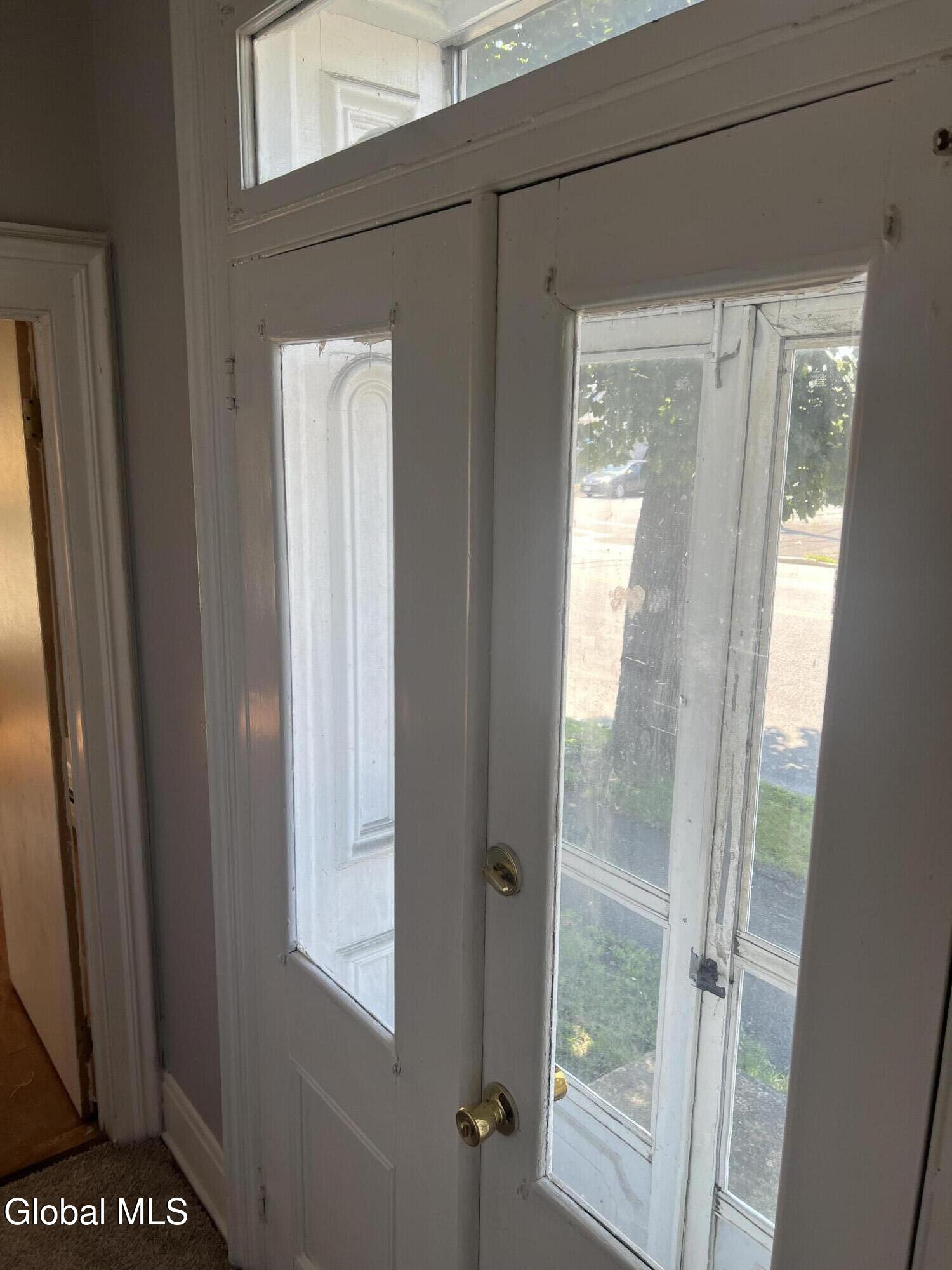 854 5th Avenue Troy NY 12182