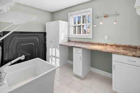 91 Darroch Road Delmar NY 12054