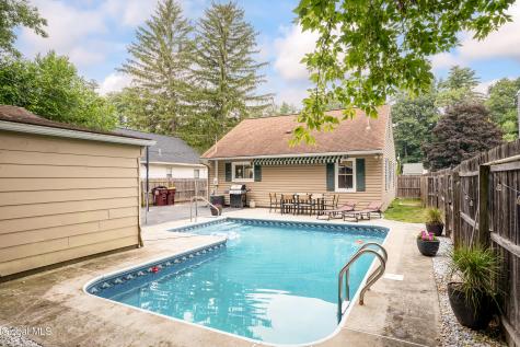 14 Fletcher Road Albany NY 12203
