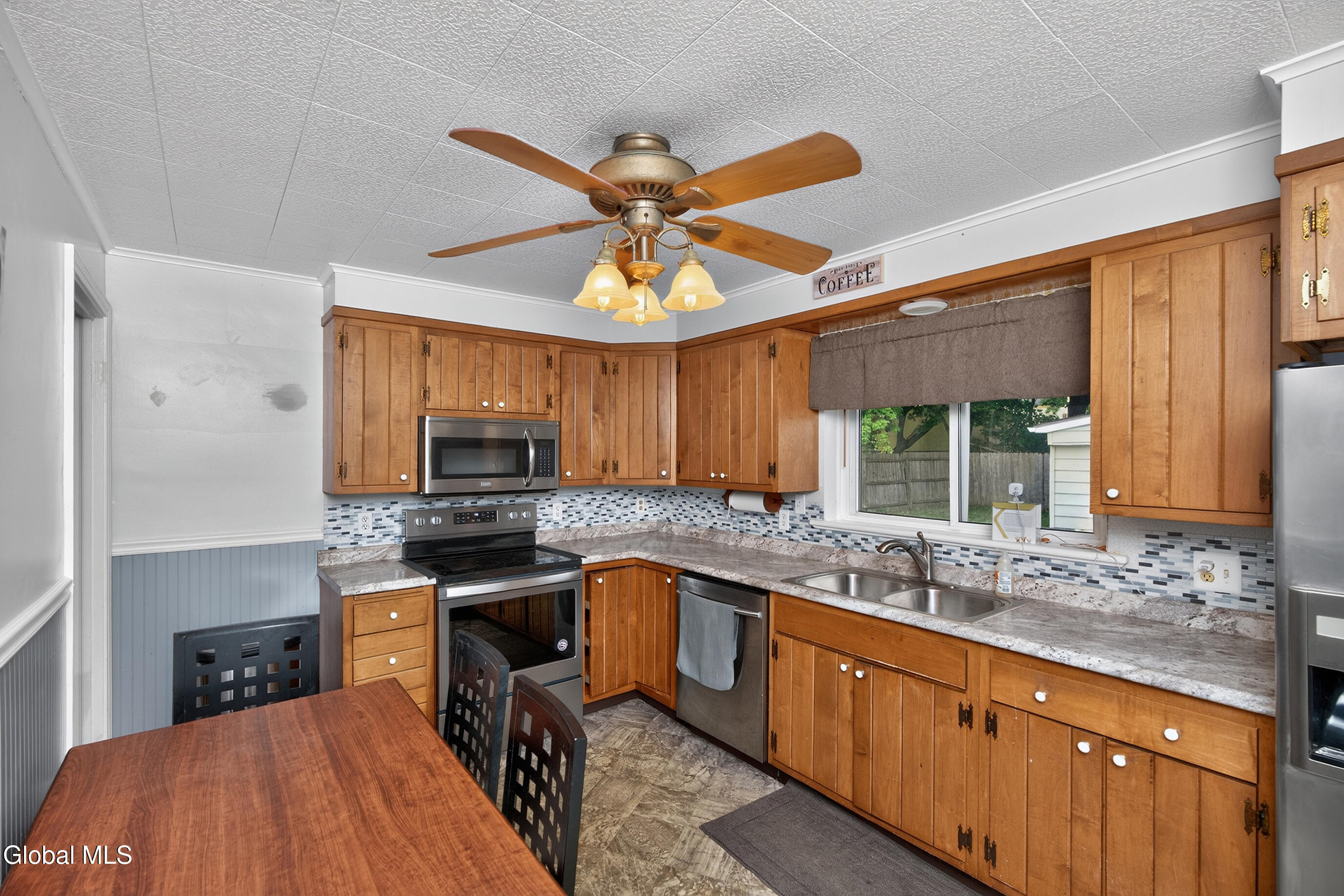 14 Fletcher Road Albany NY 12203