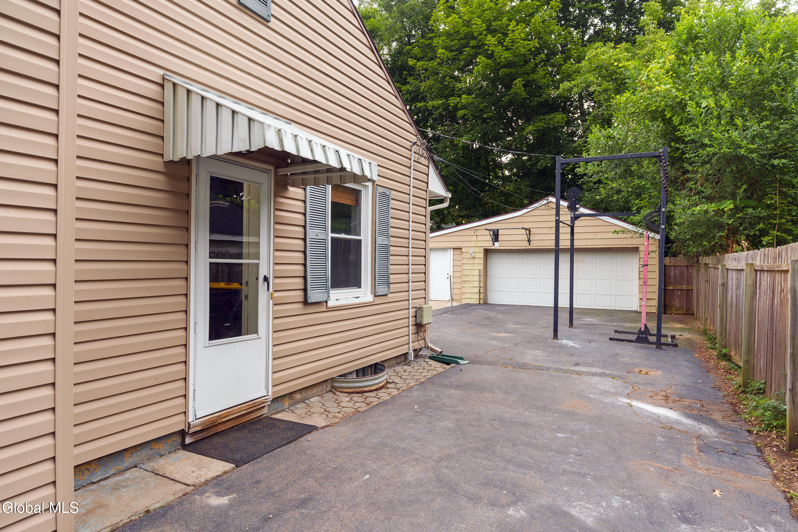 14 Fletcher Road Albany NY 12203