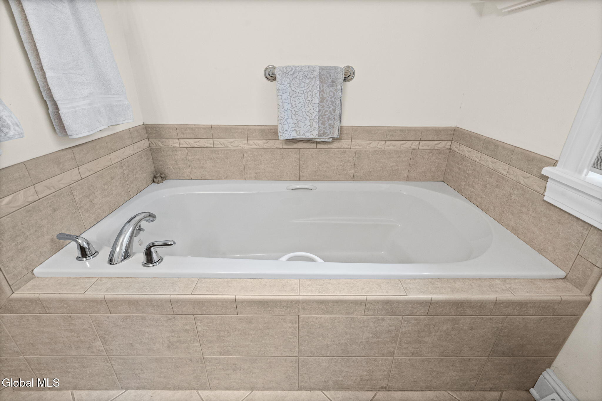 11 Ledgewood Drive Troy NY 12180