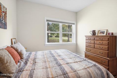 11 Ledgewood Drive Troy NY 12180