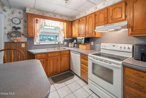 13 Saratoga Drive Glenville NY 12302