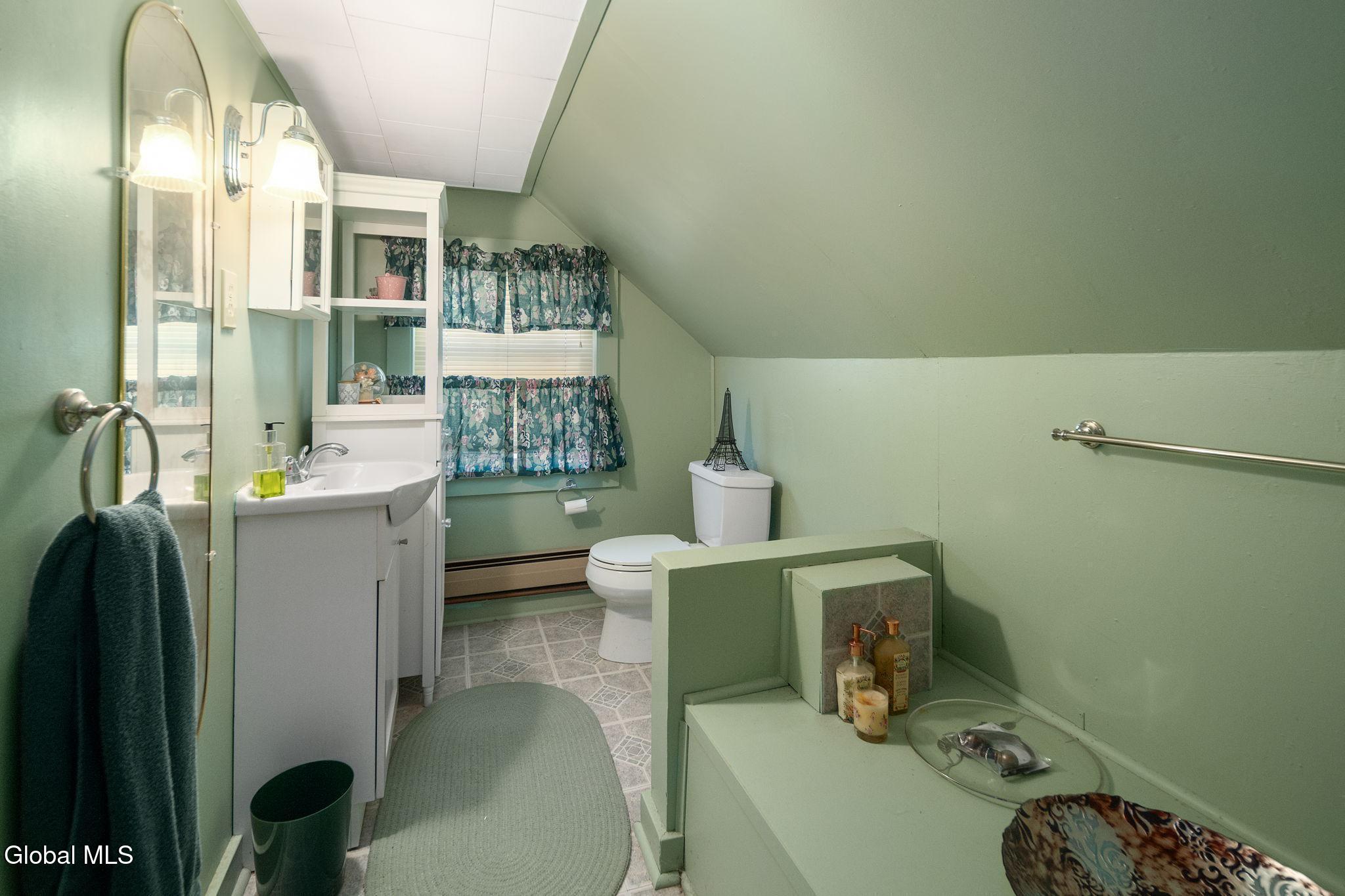 13 Saratoga Drive Glenville NY 12302