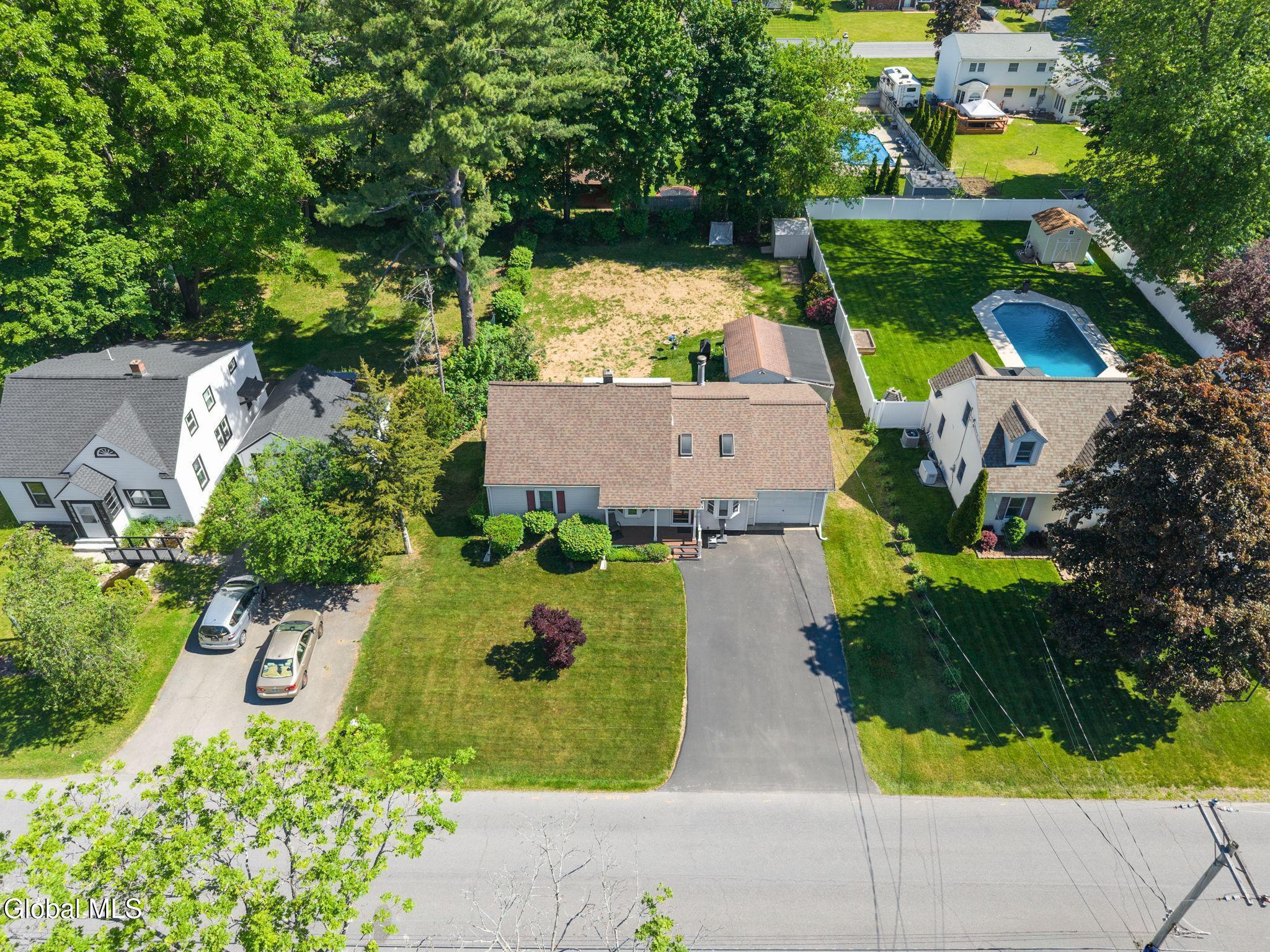 13 Saratoga Drive Glenville NY 12302