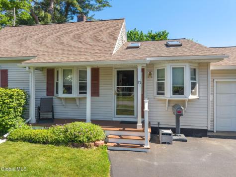 13 Saratoga Drive Glenville NY 12302