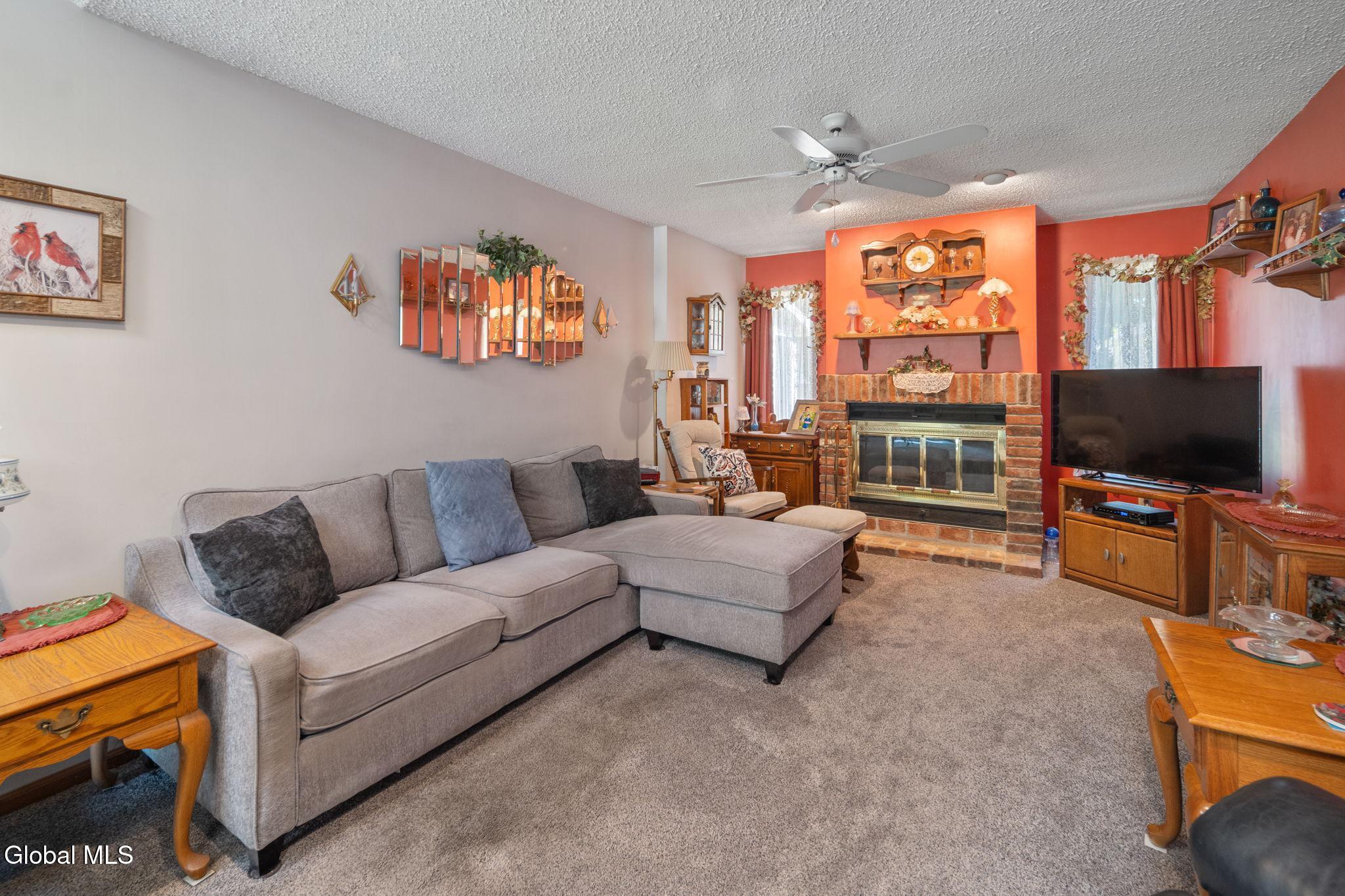 13 Saratoga Drive Glenville NY 12302