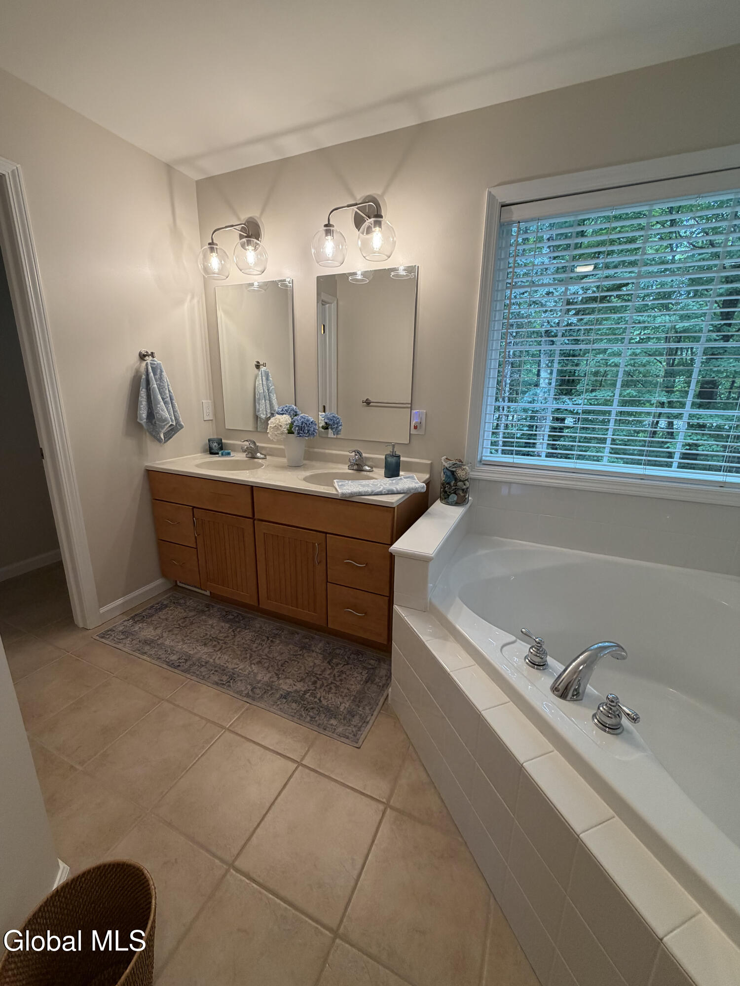 4 Fenimore Place Gansevoort NY 12831