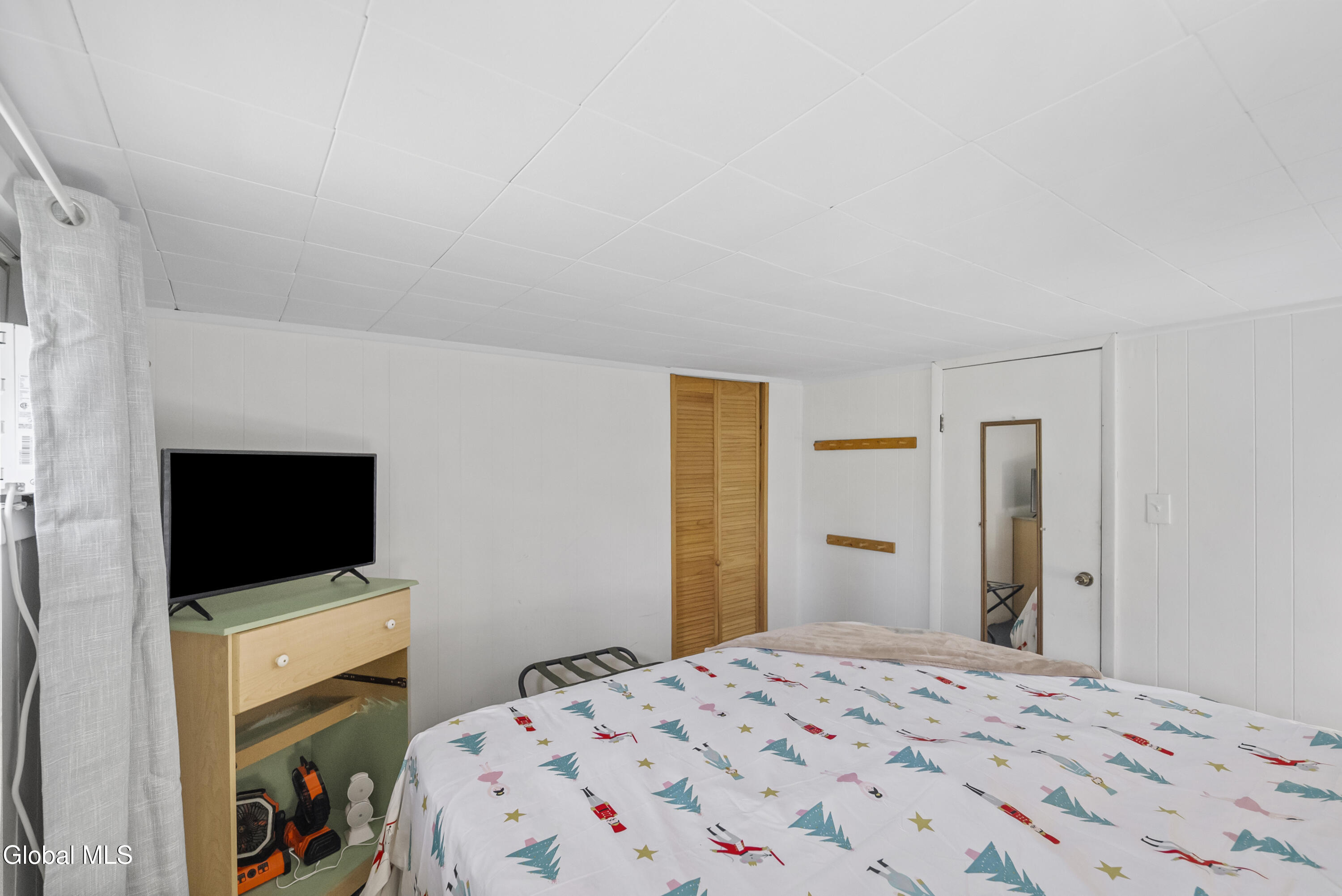 5085 Route 9n Corinth NY 12822