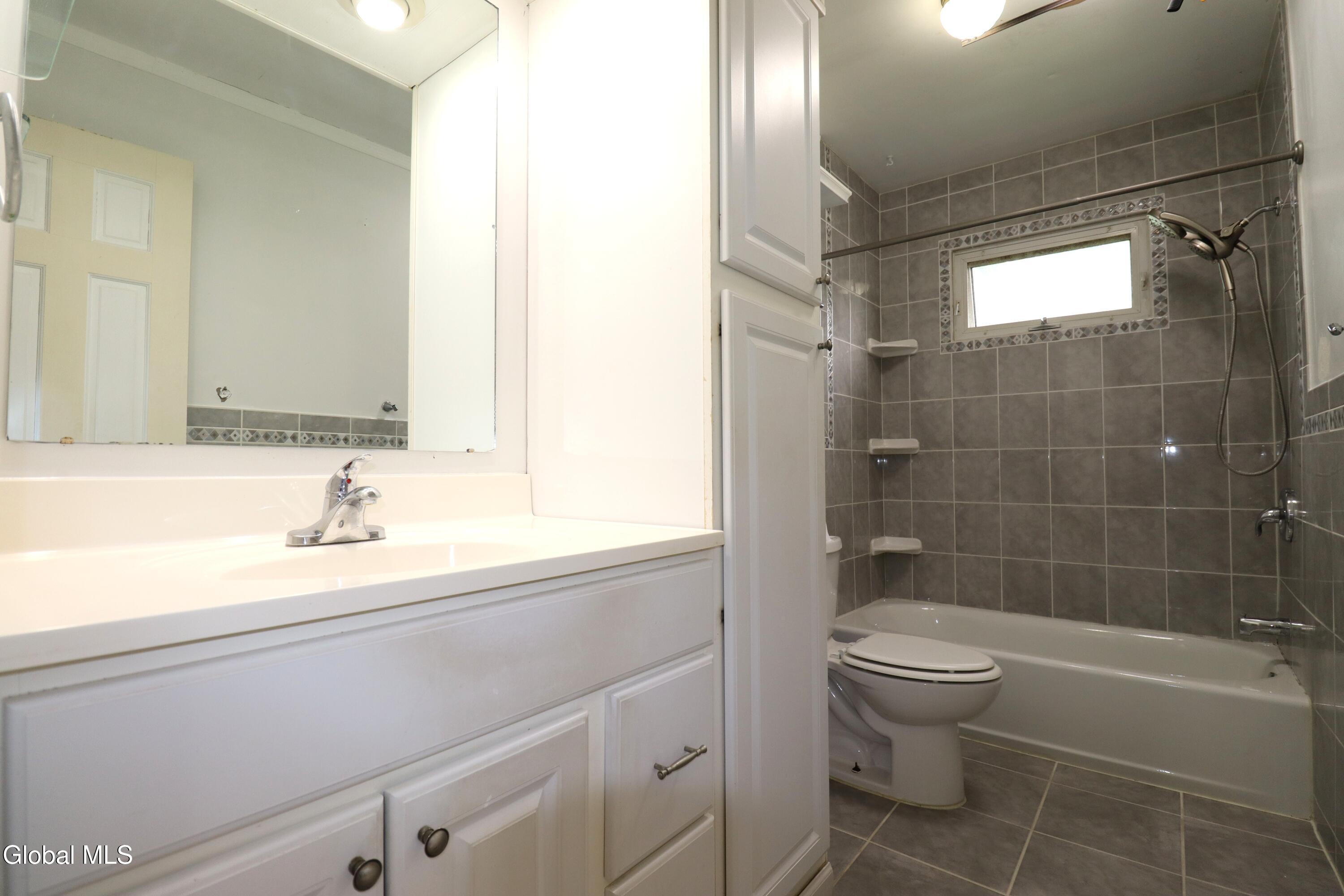 1278 Vley Road Glenville NY 12302
