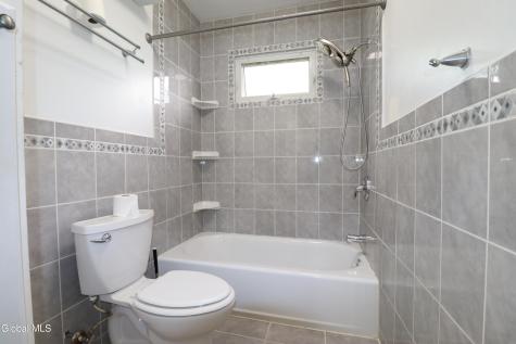 1278 Vley Road Glenville NY 12302