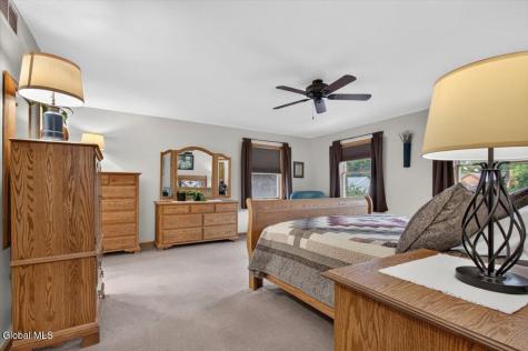 9 Judith Drive Clifton Park NY 12065