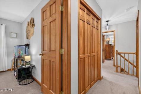 9 Judith Drive Clifton Park NY 12065