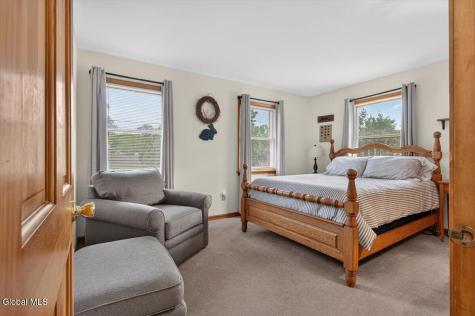 9 Judith Drive Clifton Park NY 12065