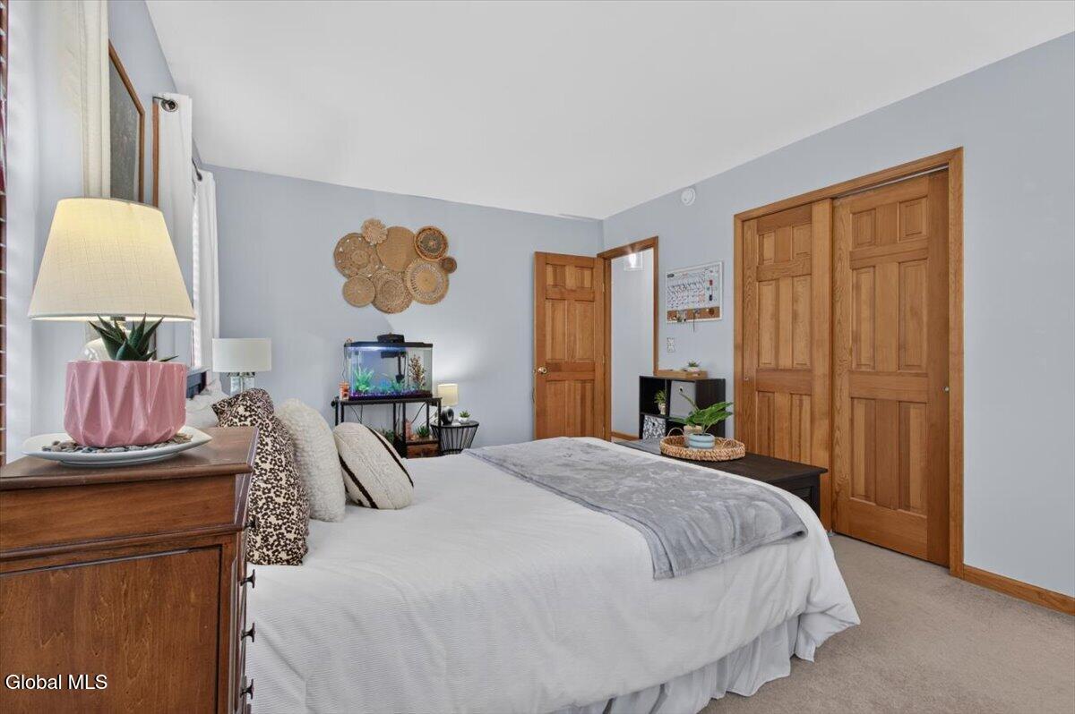 9 Judith Drive Clifton Park NY 12065