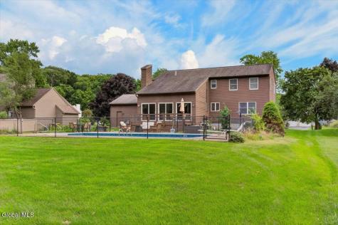 9 Judith Drive Clifton Park NY 12065