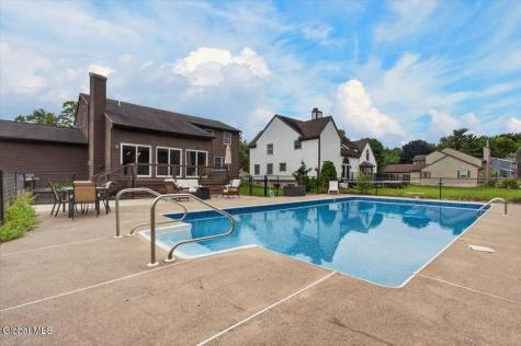 9 Judith Drive Clifton Park NY 12065
