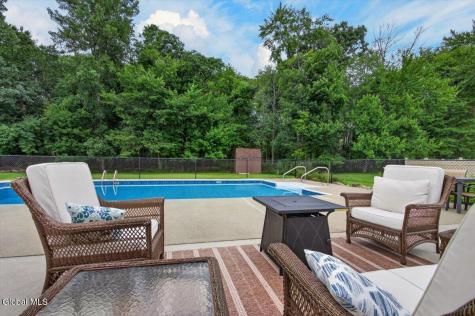 9 Judith Drive Clifton Park NY 12065