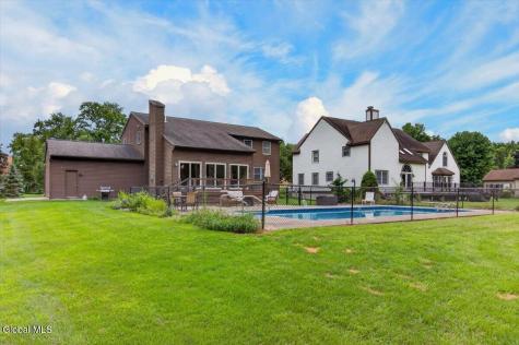 9 Judith Drive Clifton Park NY 12065