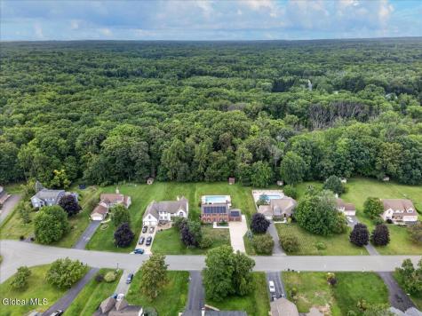 9 Judith Drive Clifton Park NY 12065