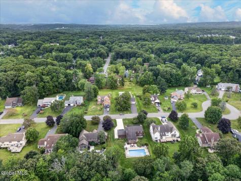 9 Judith Drive Clifton Park NY 12065