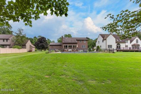 9 Judith Drive Clifton Park NY 12065