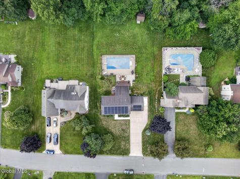 9 Judith Drive Clifton Park NY 12065