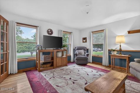 9 Judith Drive Clifton Park NY 12065