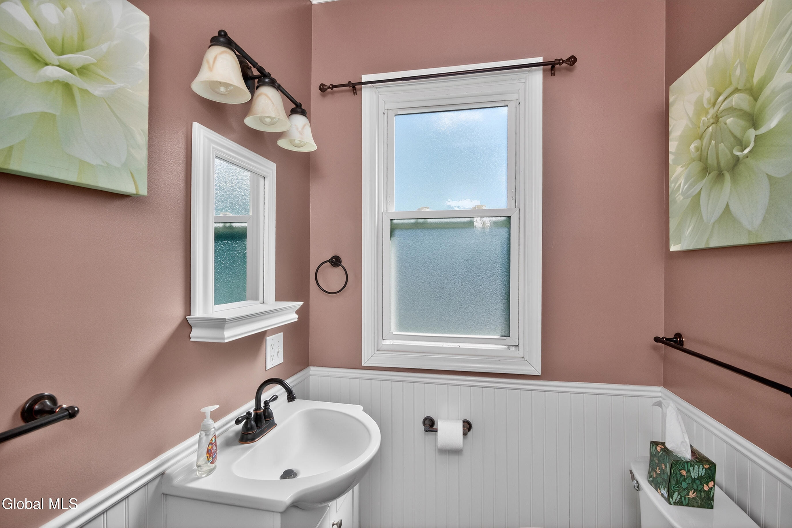 484 Kenwood Avenue Delmar NY 12054