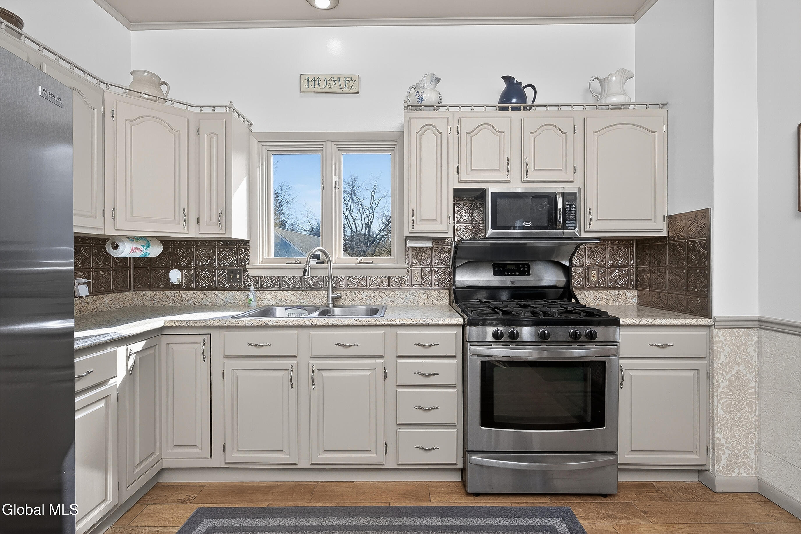 484 Kenwood Avenue Delmar NY 12054