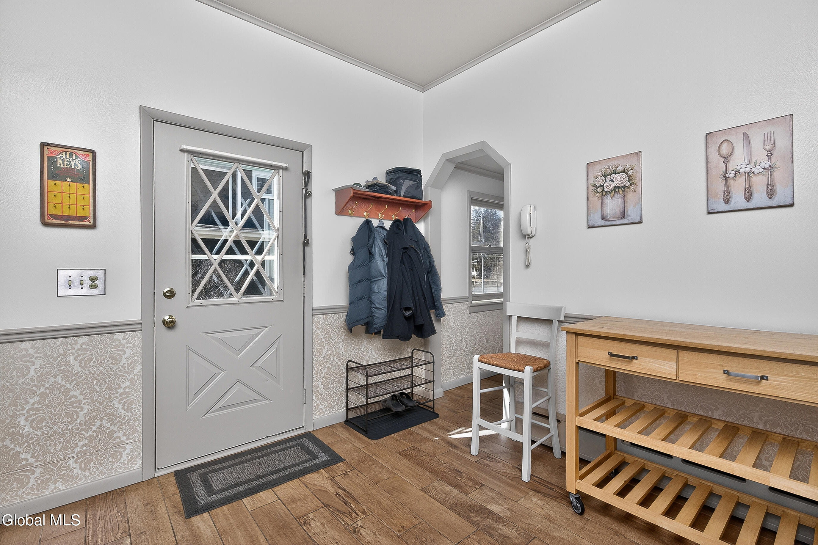 484 Kenwood Avenue Delmar NY 12054
