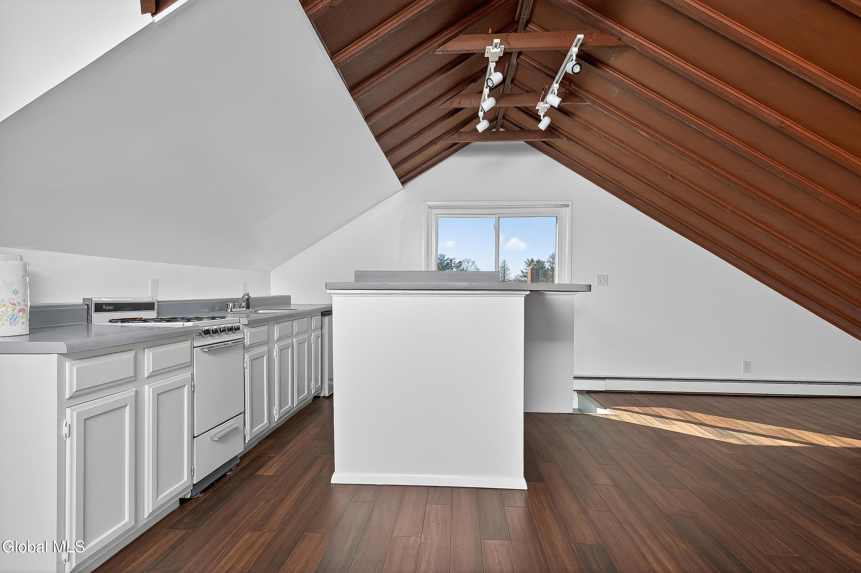 484 Kenwood Avenue Delmar NY 12054