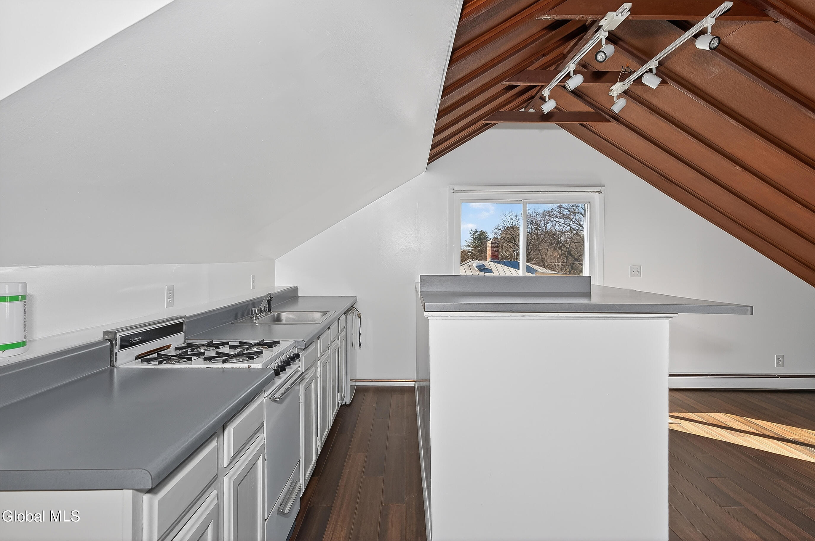 484 Kenwood Avenue Delmar NY 12054