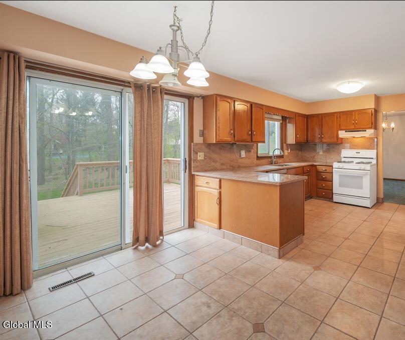 8 Windlass Drive Latham NY 12110