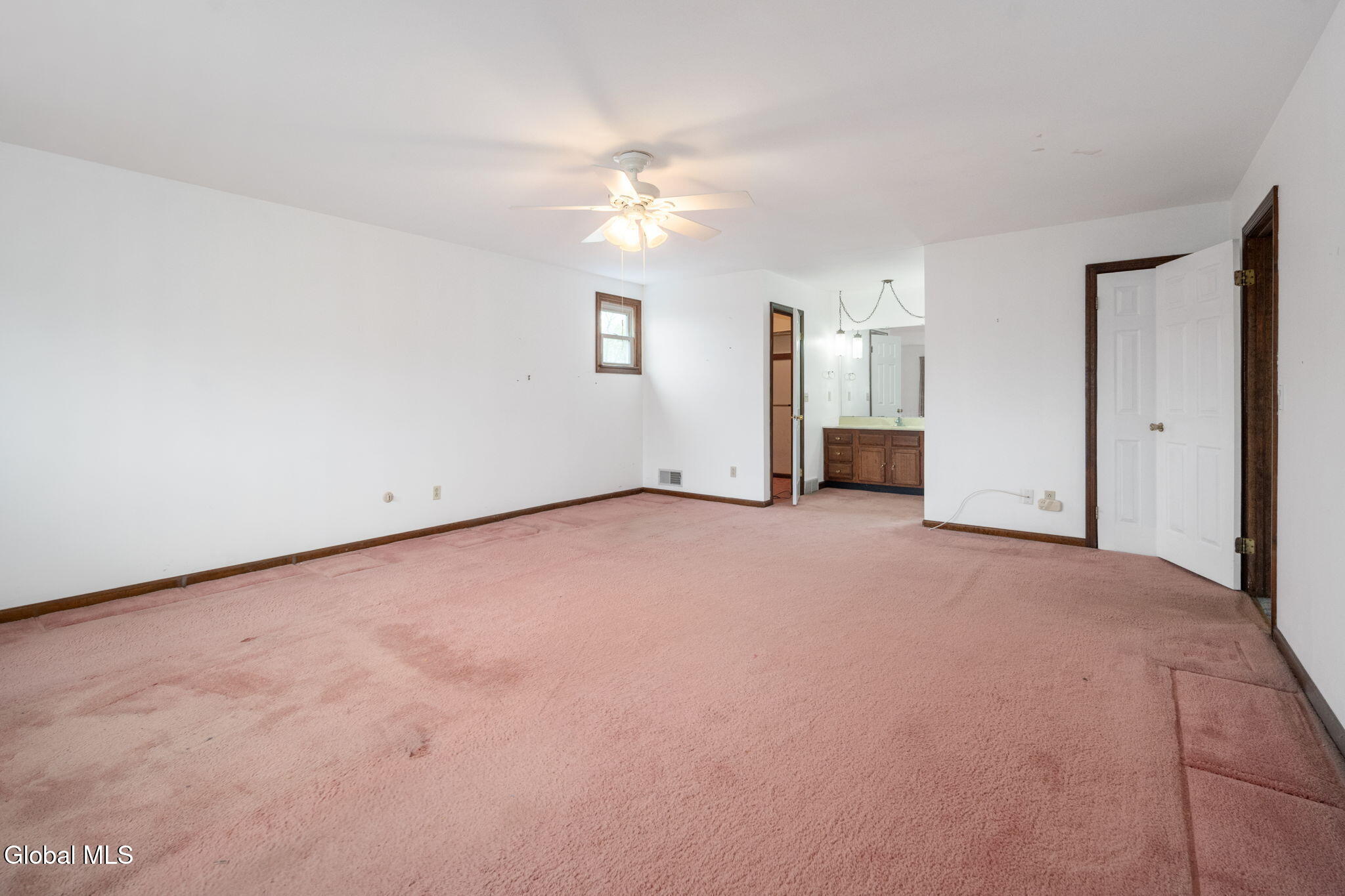 8 Windlass Drive Latham NY 12110
