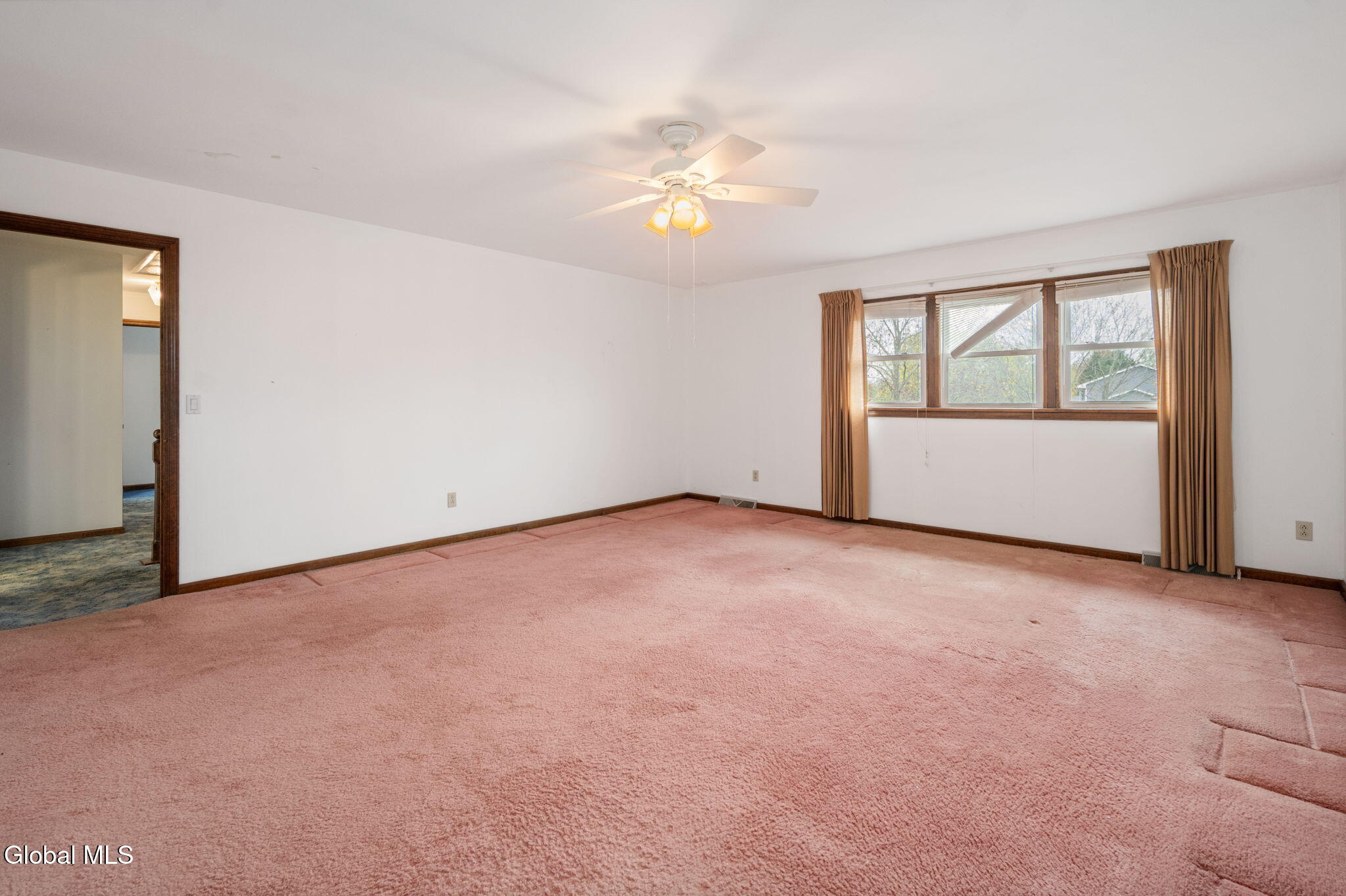 8 Windlass Drive Latham NY 12110