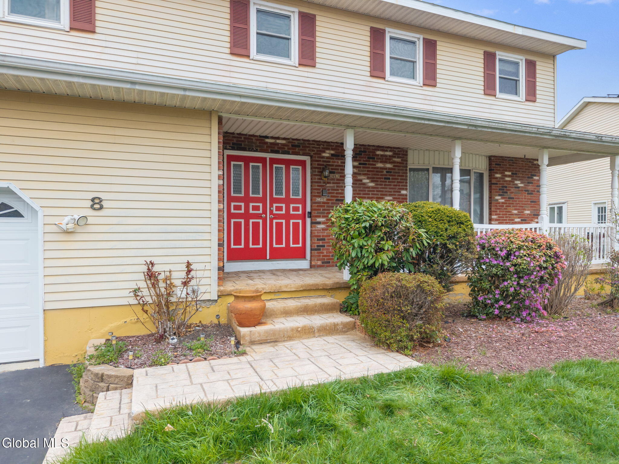 8 Windlass Drive Latham NY 12110
