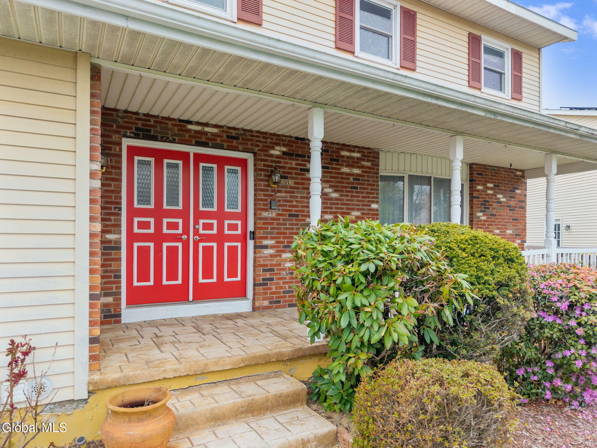 8 Windlass Drive Latham NY 12110