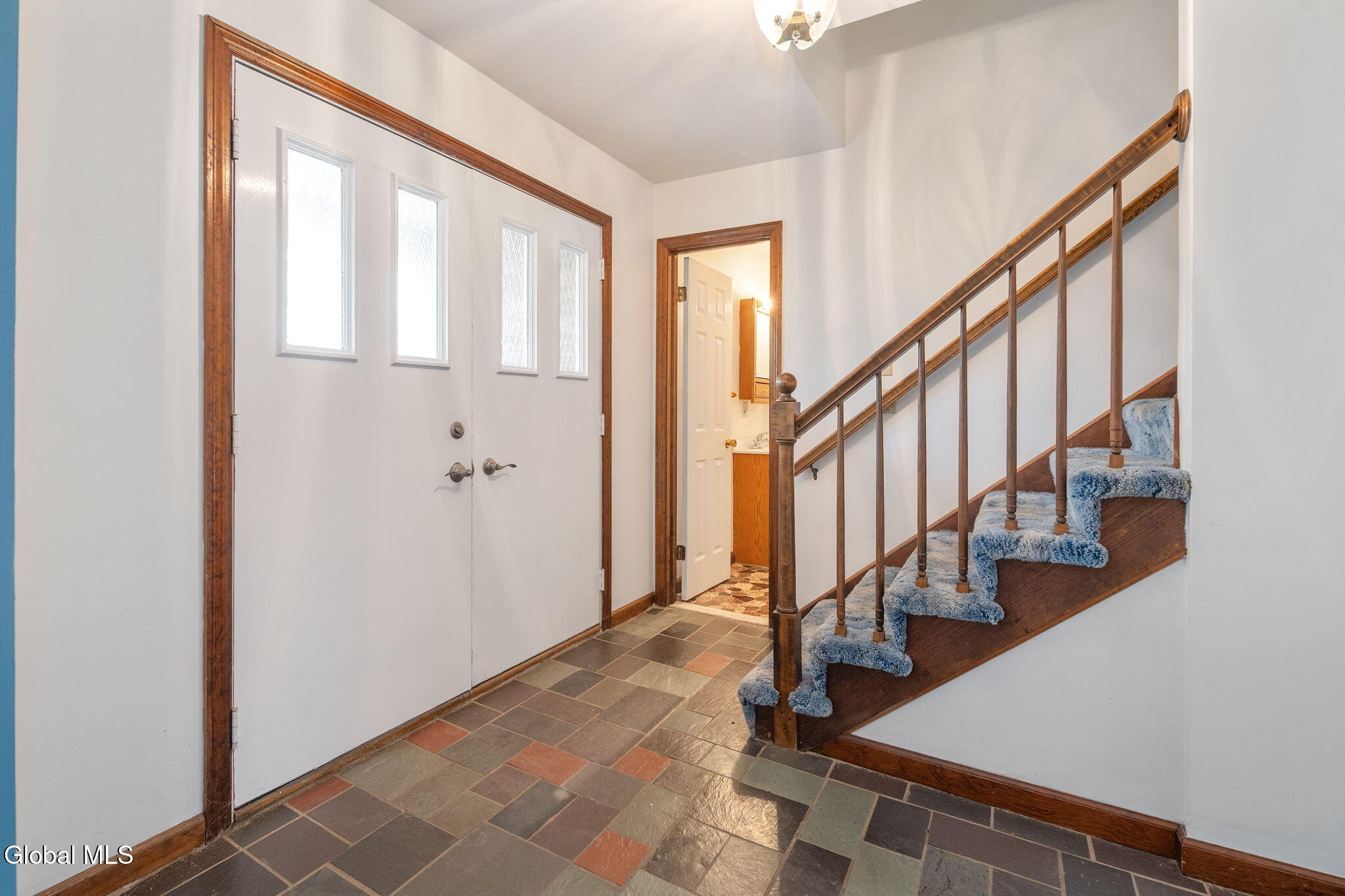 8 Windlass Drive Latham NY 12110