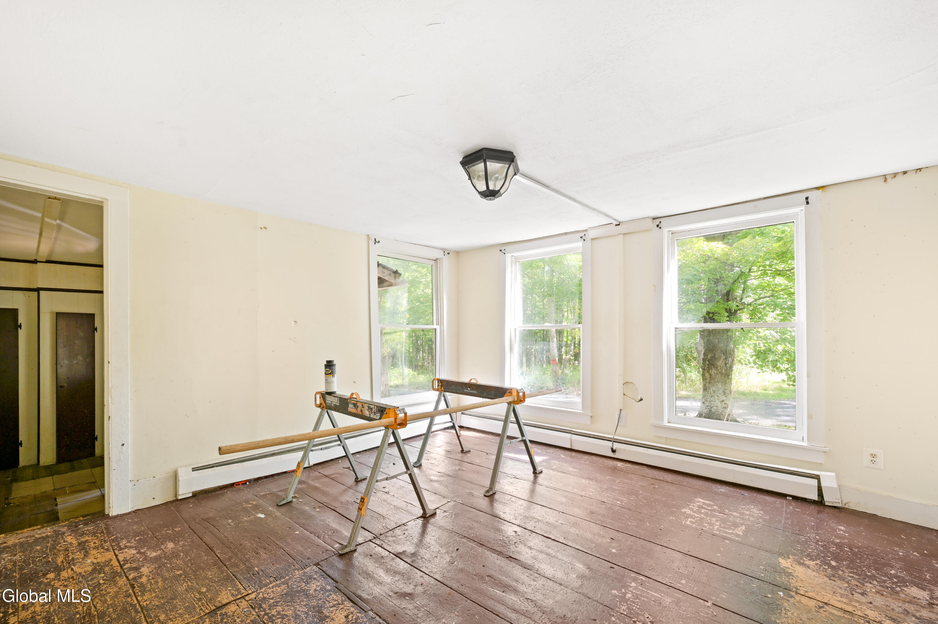 200 Davis Mount Road Oak Hill NY 12469