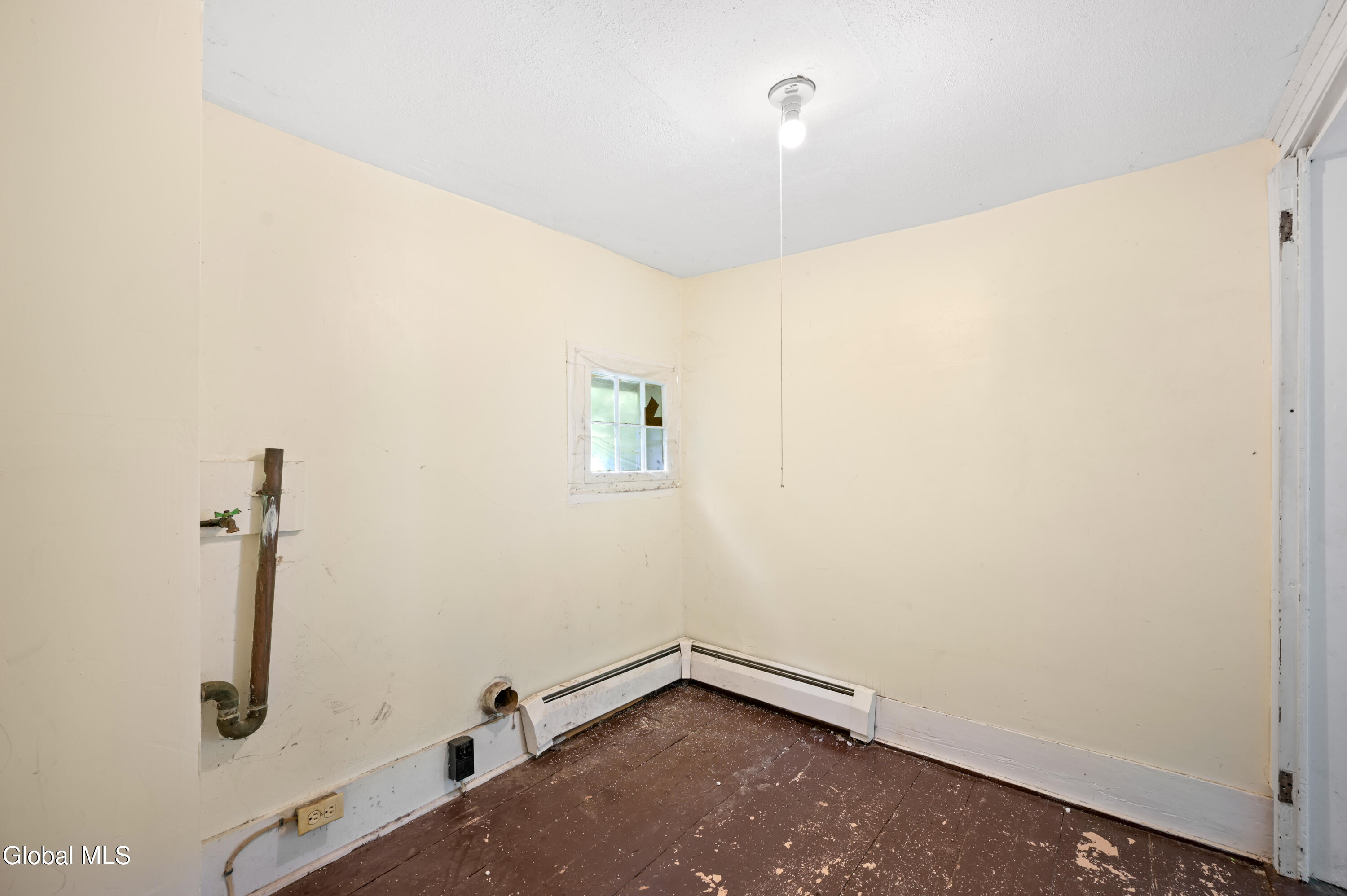 200 Davis Mount Road Oak Hill NY 12469