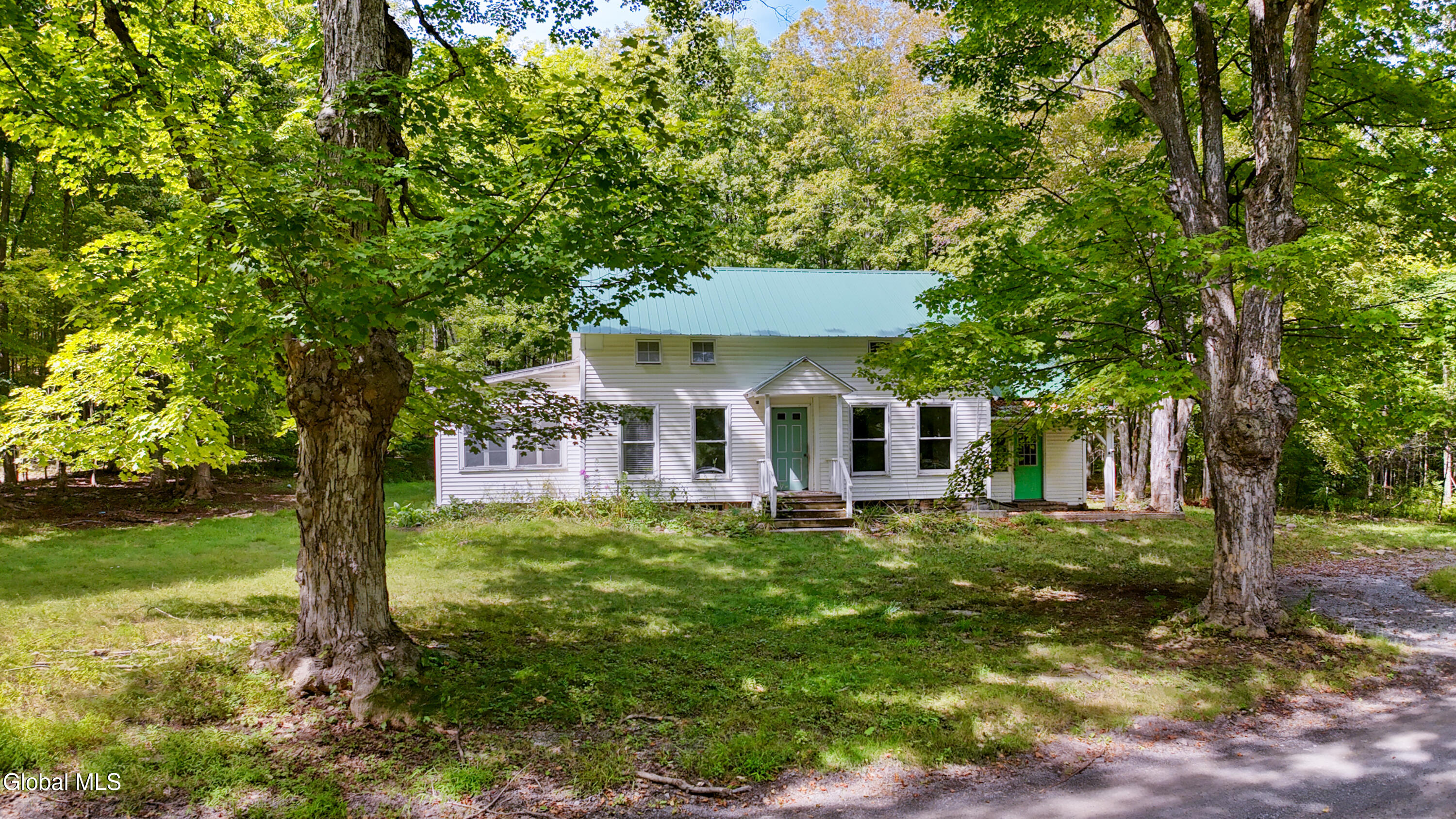 200 Davis Mount Road Oak Hill NY 12469