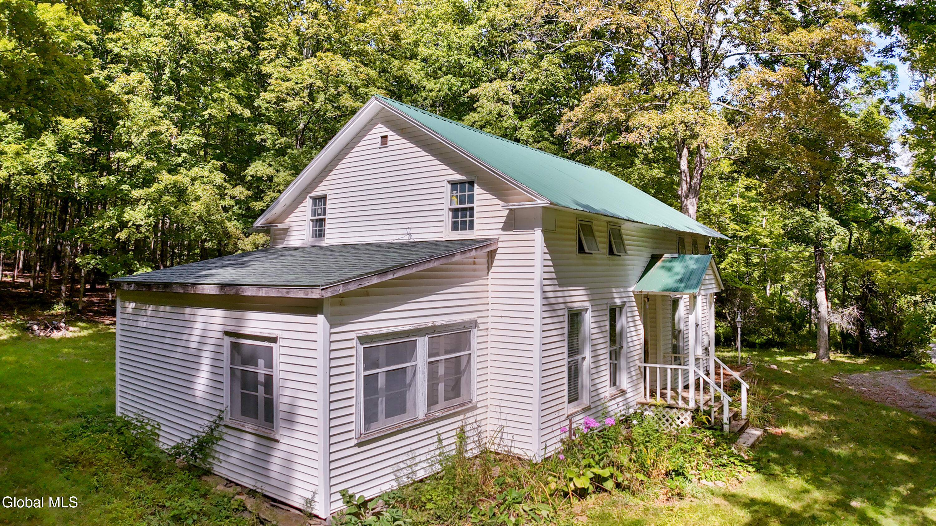 200 Davis Mount Road Oak Hill NY 12469
