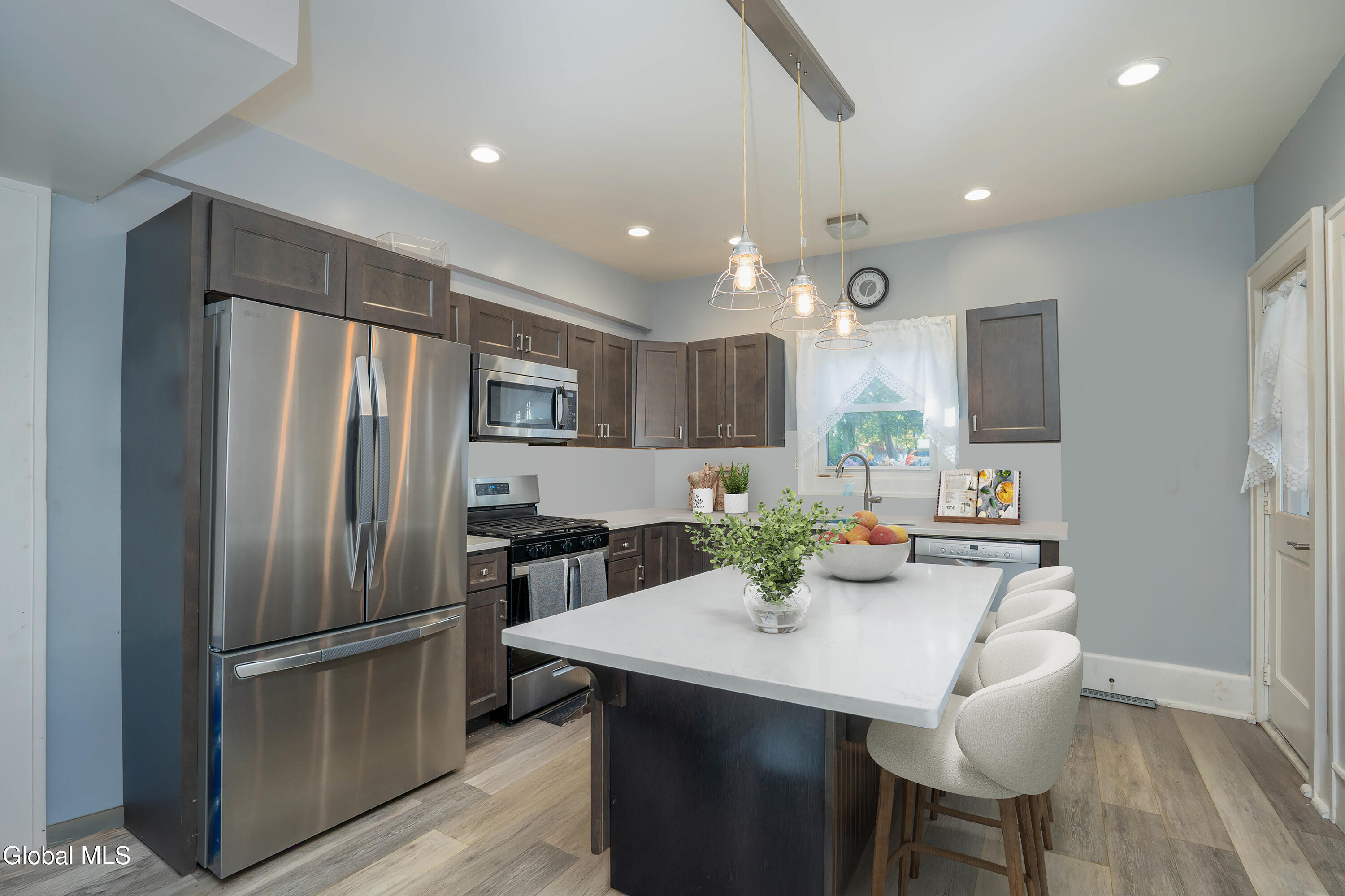33 Kingsboro Avenue Gloversville NY 12078
