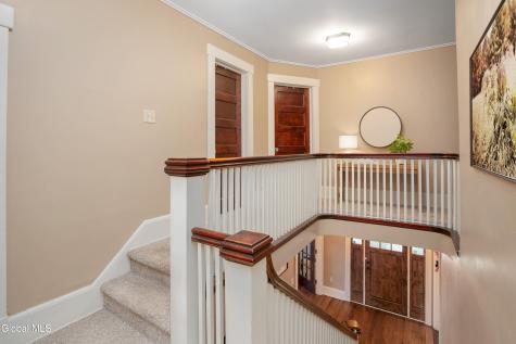 33 Kingsboro Avenue Gloversville NY 12078