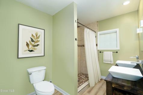 33 Kingsboro Avenue Gloversville NY 12078